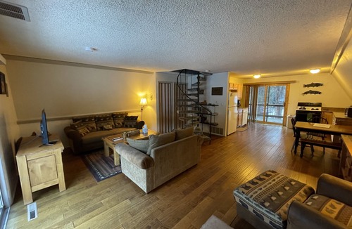Estes Park Ski Chalet | Unique A-Frame! Just 1.5 mi to Estes & RMNP entrance