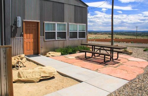 Lewis House | Unique Cortez Family Getaway w/Mountain Views!