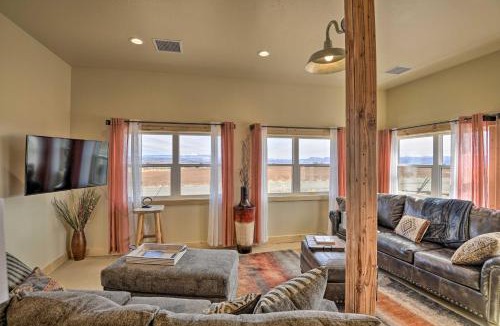 Lewis House | Unique Cortez Family Getaway w/Mountain Views!