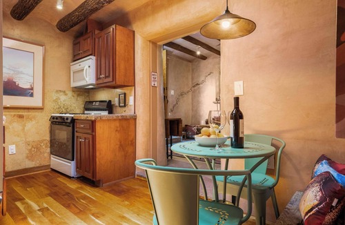 South Capitol House | Unique Hideaway, Walk Everywhere