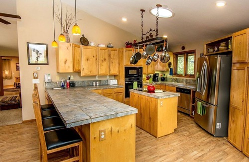 Pagosa Springs Cabin | Unique Tree House-Style Cabin Rental with a Luxury Hot Tub in Pagosa Springs, Colorado