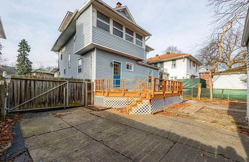 Highland Square House | Unit 1 at Oilgate at Oakdale