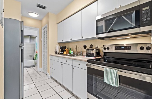 Middle River Terrace Condo | Unit 2 - Cozy apartment in Fort Lauderdale
