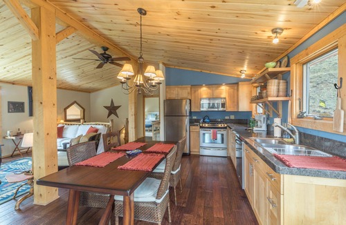 Creede House | Unmatched Panoramic Mountain Views | Pet Friendly | Walk to Downtown Creede