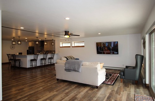 Ridgway House | Unobstructed views of Sneffels Range & minutes to town. nSleeps 10 maximum