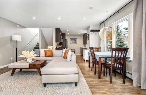 Eagle-Vail House | Updated Beauty Minutes to Vail - Garage +Backyard + Pet Friendly