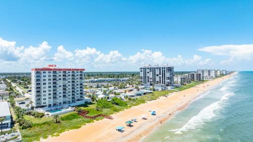 Seawinds Condo Apartment | Updated direct oceanfront 2/2, corner condo with private balcony, heated pool and garage