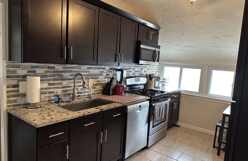Lakewood House | Updated Lakewood hideaway with big screen TV. Family friendly.