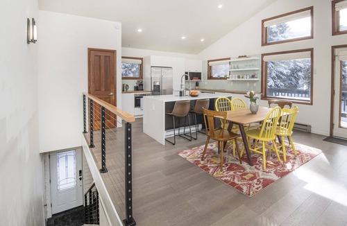 Eagle-Vail House | Updated Townhome | Hot Tub | Shuttle to Slopes