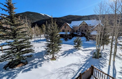 Keystone House | Updated Townhome w/Stunning Views, Summer Fun