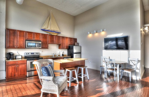 Sandusky Condo | Upgrade Your Stay.On Sandusky Bay!