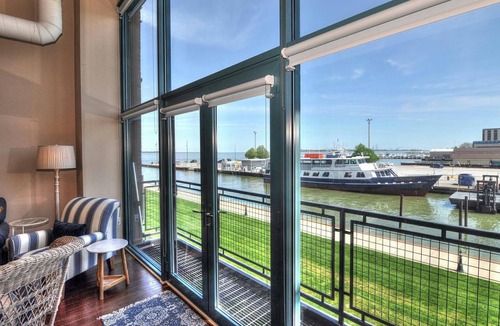 Sandusky Condo | Upgrade Your Stay.On Sandusky Bay!