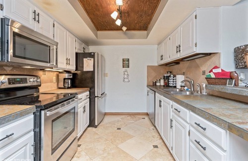 Brian Head Condo | Upgraded 2/2 Copper Chase Condo #224 WiFi Pool Hot Tub