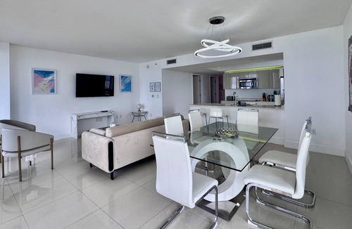 Hallandale Beach Condo | Upscale 3-BR Condo in Beachwalk Resort, Miami Luxury
