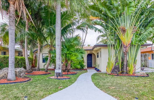 Harbor Village House | Upscale, dog-friendly home with central AC & fast WiFi - snowbird-friendly