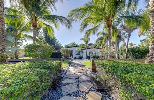 Santa Barbara Estates House | Upscale Home w/Hot Tub: Walk to Pompano Beach!