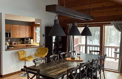 Alma House | Upscale Rustic Mountain House in Alma. 20 min from Breckenridge -SUPERHOST!