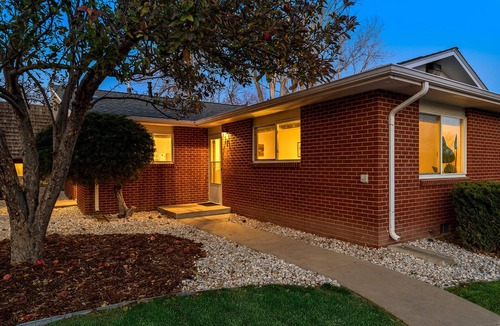 University Acres Condo | Urban Oasis Near Old Town & Pvh – Dog Friendly!