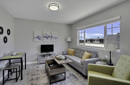 Aztec Apartment | Urban Retreat