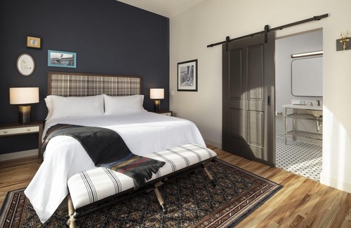 Glenwood Springs Hotel | Urban Retreat Close to Riverwalk, Cafes & Entertainment District | 2 Units