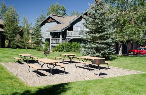 Steamboat Springs Apartment | V1414 - Villas at Walton Creek