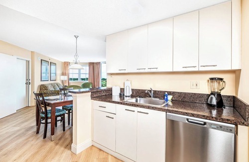 Weston Condo | Vacation Village at Bonaventure 2BR Sunday Check-In