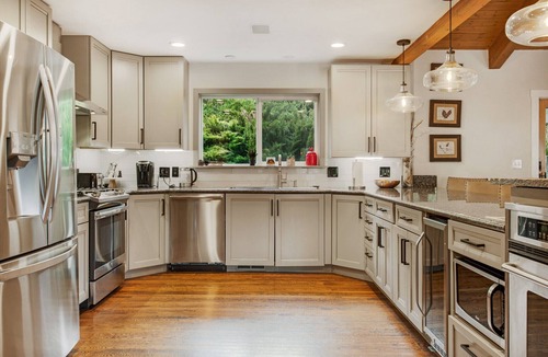 Eagle-Vail House | Vail mountain house! 5 bedrooms plus loft. Hot tub!
