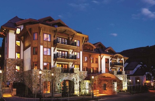Vail Hotel | Vail Village Sebastian Resort 2 Queen Room - pool, spa, hot tubs, dining onsite!