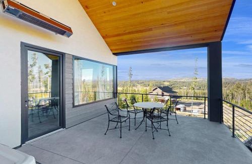 Granby House | Valley View Retreat | Main House
