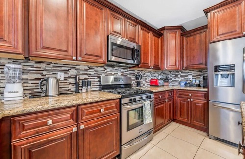 Spring Valley House | Vegas Oasis: Pool, Hot Tub & Billiards Near Strip