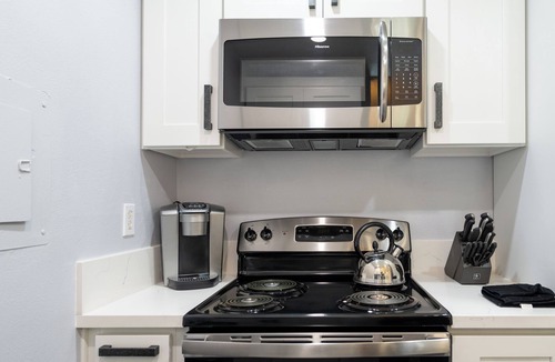 Port Hueneme Condo | Ventura Coast Beach Condo with Ocean Views!