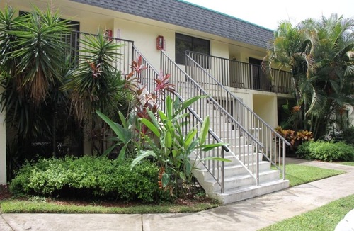 Deerfield Beach Condo | Very Comfortable Condo In Quiet Community