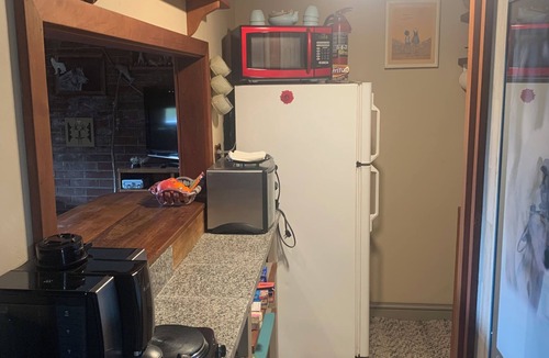 Glenwood Springs Apartment | Very Private, Close to all Glenwood attractions, Pets welcome. 420 friendly!