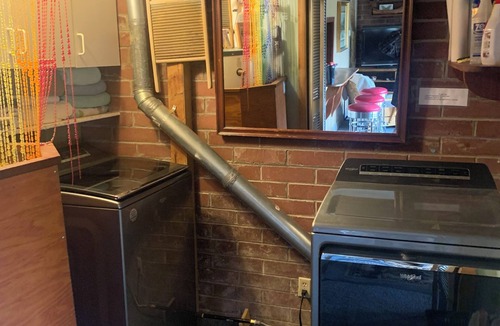 Glenwood Springs Apartment | Very Private, Close to all Glenwood attractions, Pets welcome. 420 friendly!