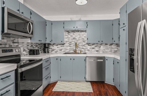 Pueblo House | Vibrant Family Home w. Gameroom