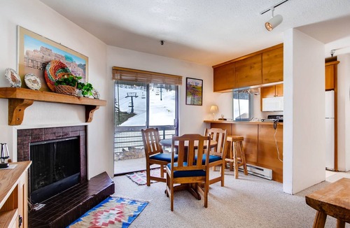 Crested Butte Condo | View Of Mt Crested Butte- 1 Br 1 Bedroom Condo - No Cleaning Fee! by RedAwning