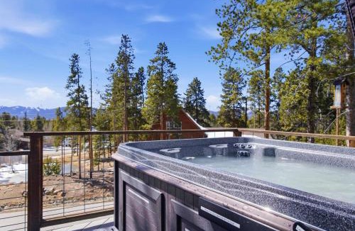 Leadville North House | Views and hot tub 3br home