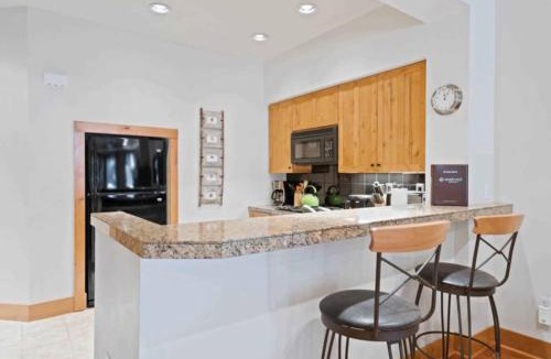 Beaver Creek Apartment | Villa Montane 117 by East West Hospitality