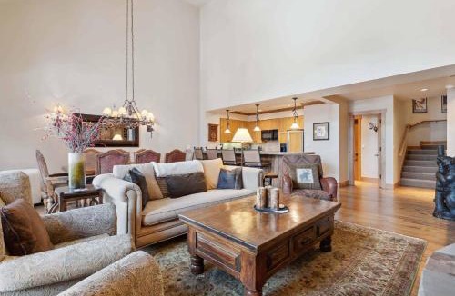 Beaver Creek Apartment | Villa Montane 226 by East West Hospitality