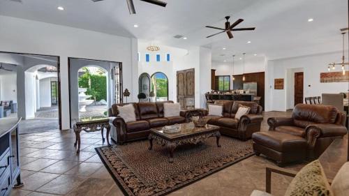 Chino Canyon Villa | Villa Toscana by AvantStay
