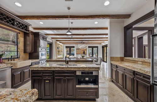 Seven Isles Villa | Villa Tropical, Waterfront location off Las Olas in Seven Isles