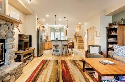 Warrior's Mark House | Village Point 101. Private Hot Tub. Downtown, Walk to Peak 9!