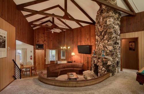 North Wawona House | Villarreal Retreat