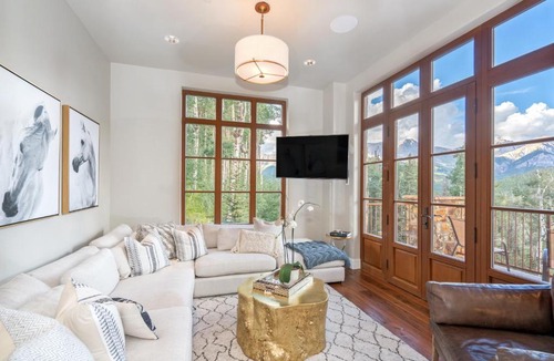 Mountain Village Apartment | Villas at Cortina 1 by Alpine Lodging Telluride