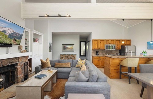Snowmass Village Condo | Villas at Snowmass Club - 1637 ~ Snowmass Club Access ~