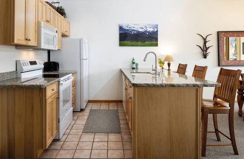 Snowmass Village Condo | Villas at Snowmass Club - 1625 ~ Snowmass Club Access ~