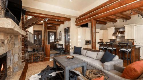 Mountain Village House | Villas at Tristant 137 by AvantStay