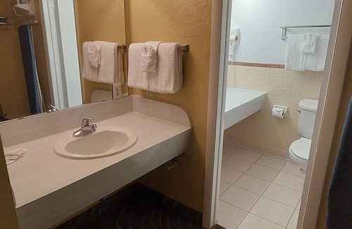 Grand Junction Hotel | Ville 718
