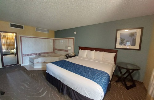Grand Junction Hotel | Ville 718