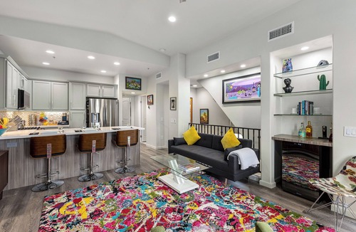 Baristo House | Villorrio Surprise – Stylish Rooftop Condo Near Downtown